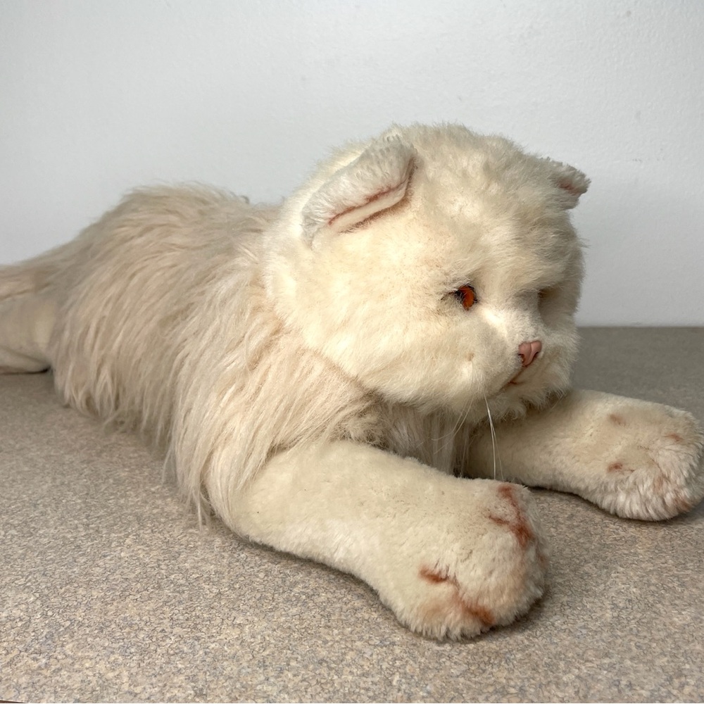 Vtg 24K Polar Puff Special Effects Cat Plush Realistic 21”